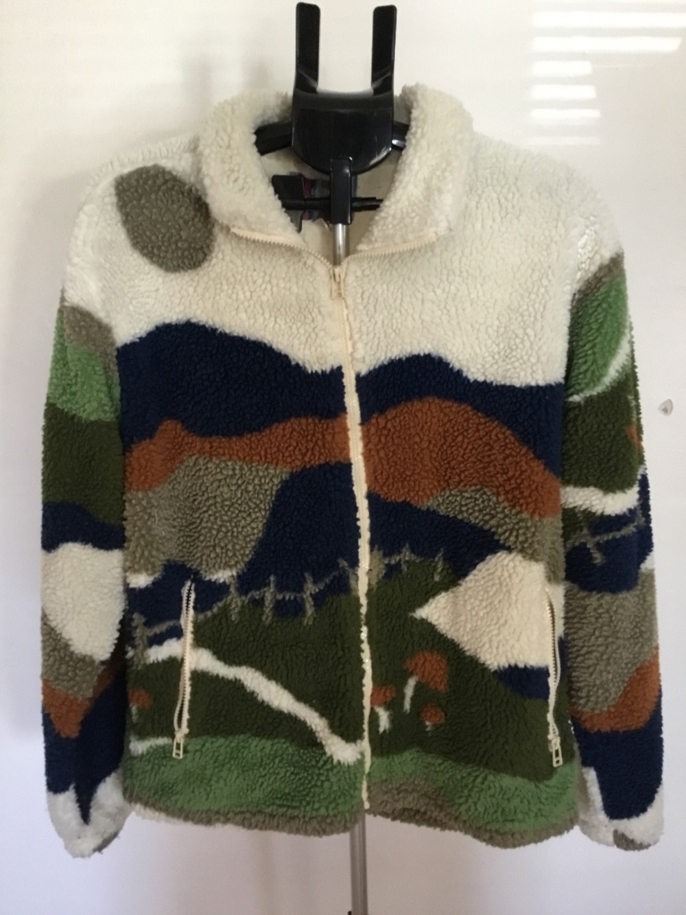 Men’s Medium Urban Outfitters Zip-up Sweater